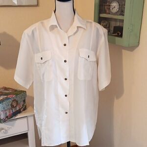 Compegnie International EXPRESS Women's White Short Sleeve Silk Shirt.
